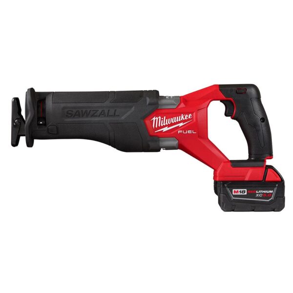 Milwaukee M18 FUEL SAWZALL Reciprocating Saw - 2 Battery XC5.0 Kit Milwaukee M18 FUEL SAWZALL Reciprocating Saw - 2 Battery XC5.0 Kit